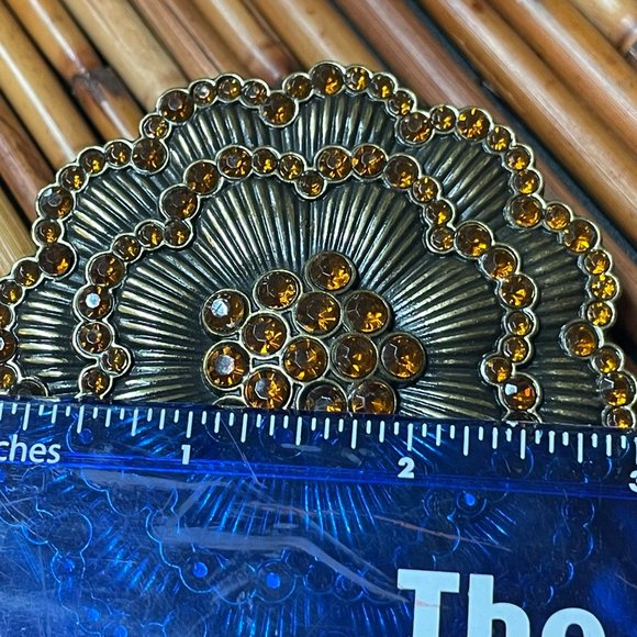 VINTAGE NEW YELLOW TOPAZ RHINESTONE ENCRUSTED FLORAL MEDALLION BELT BUCKLE HUGE - Picture 3 of 4